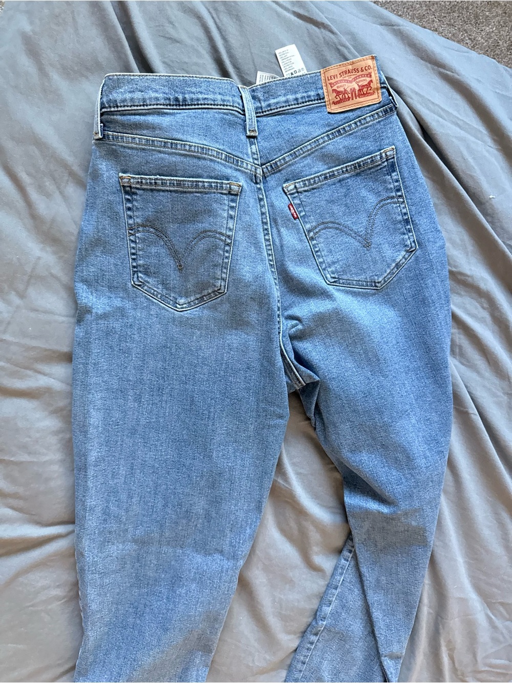 Levi's Women's Mid Wash Blue High-Rise Jeans